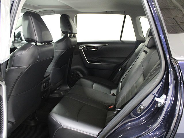 Used 2022 Blueprint Toyota XLE Premium image 16