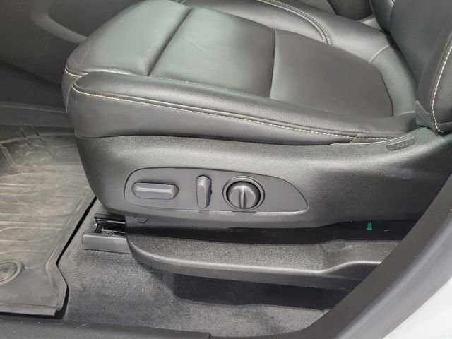 Used 2022 White Chevrolet LT Leather image 9
