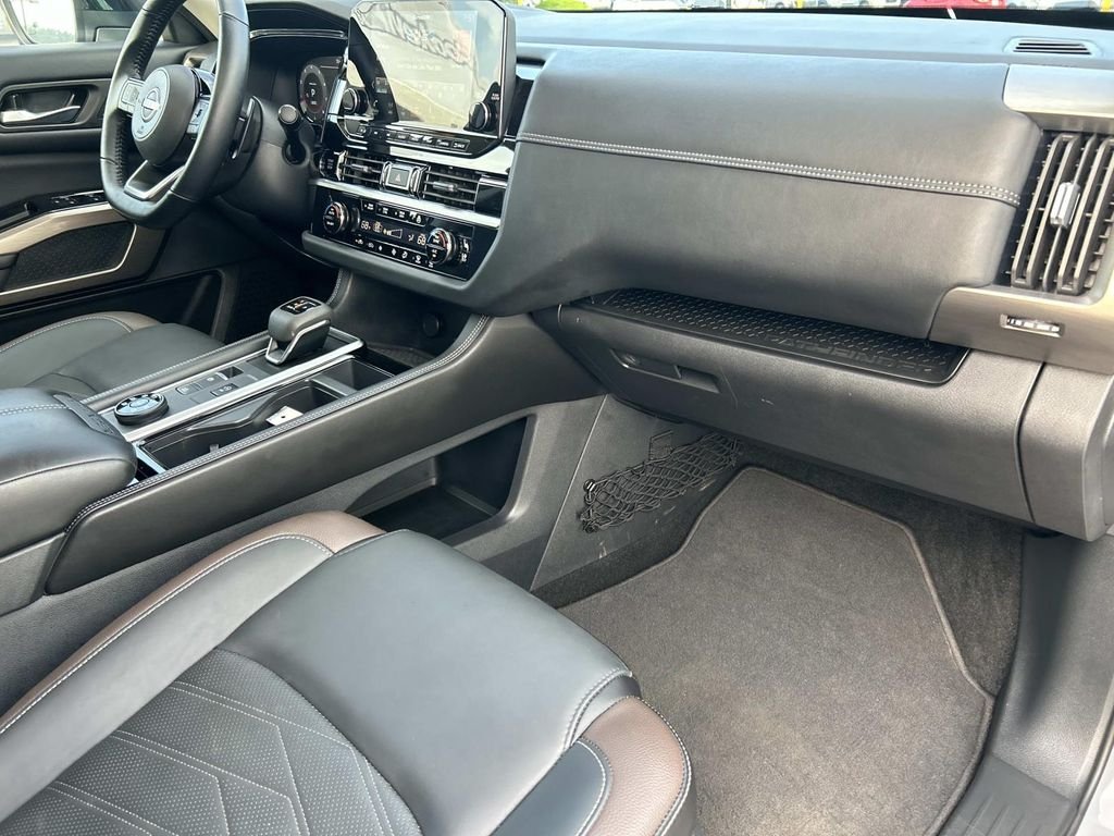 Certified Used 2025 Boulder Gray Metallic Nissan Platinum image 24