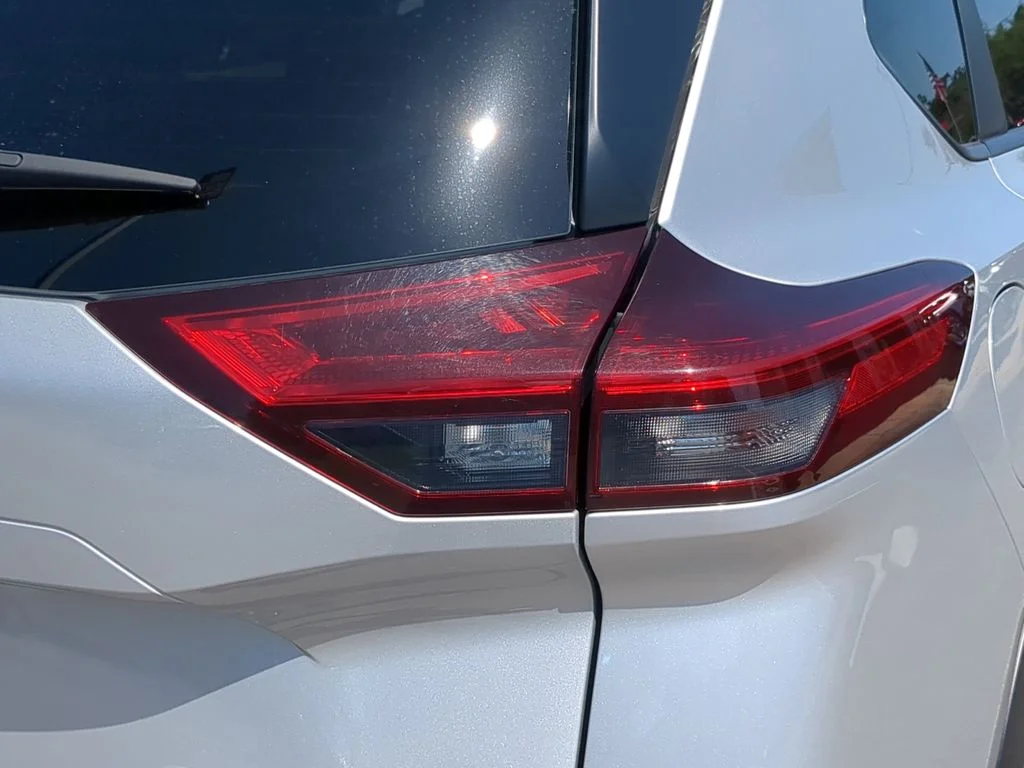 Used 2023 Silver Nissan SV image 8