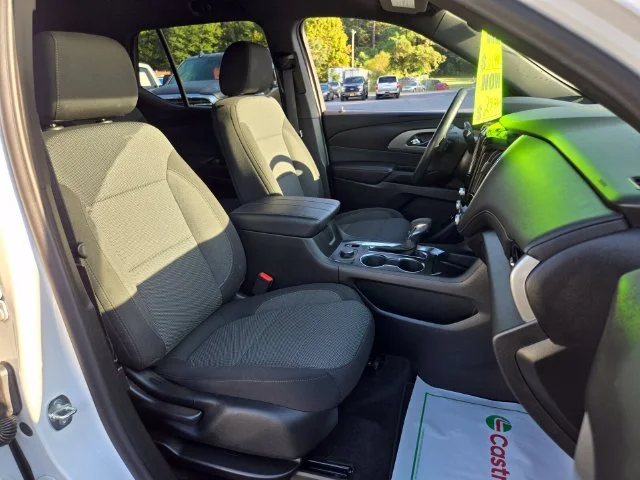 Used 2023 SUMMIT WHITE Chevrolet LT Cloth image 21