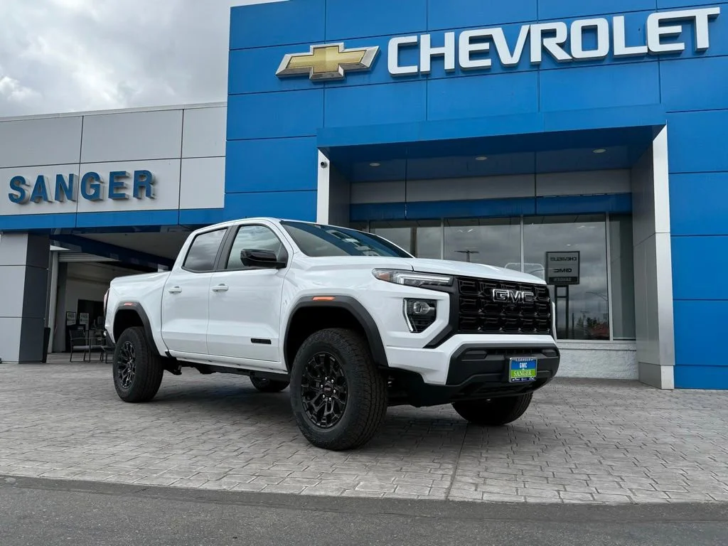 New 2026 Summit White GMC Elevation image 2