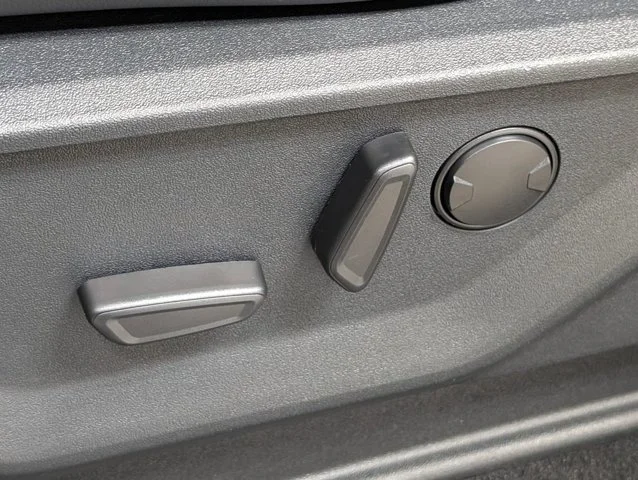 New 2026 Oxford White Ford F-250® Lariat® image 54