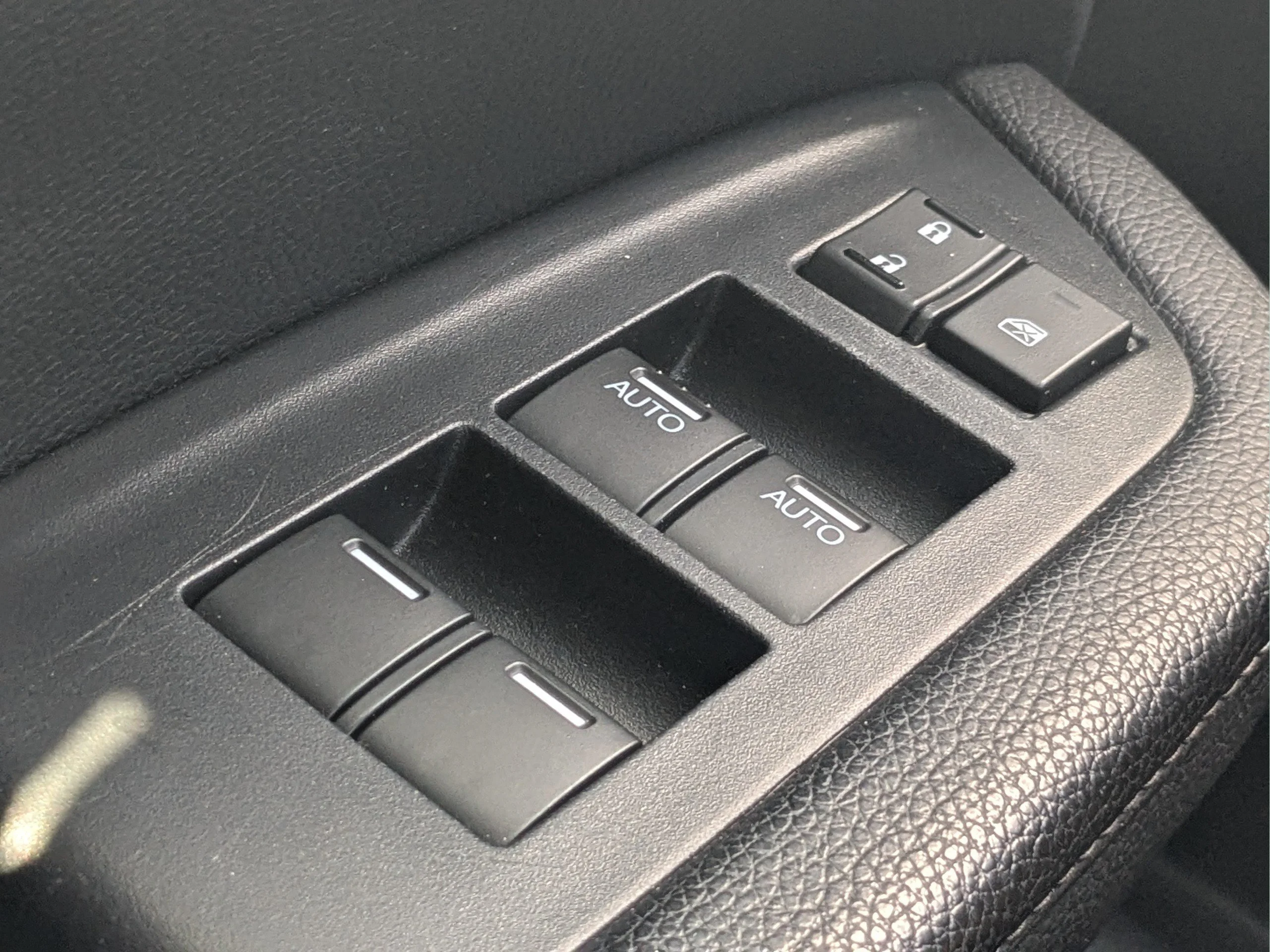 Used 2021 Obsidian Blue Honda EX-L image 21