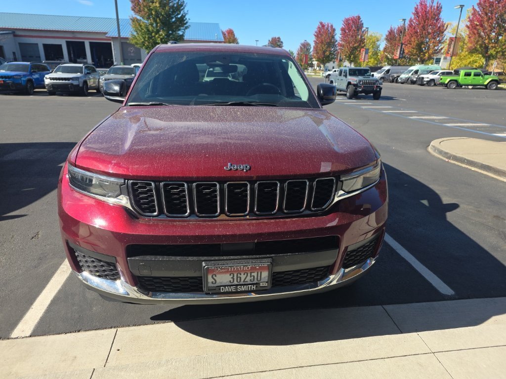 Used 2024 Red Jeep Laredo image 2