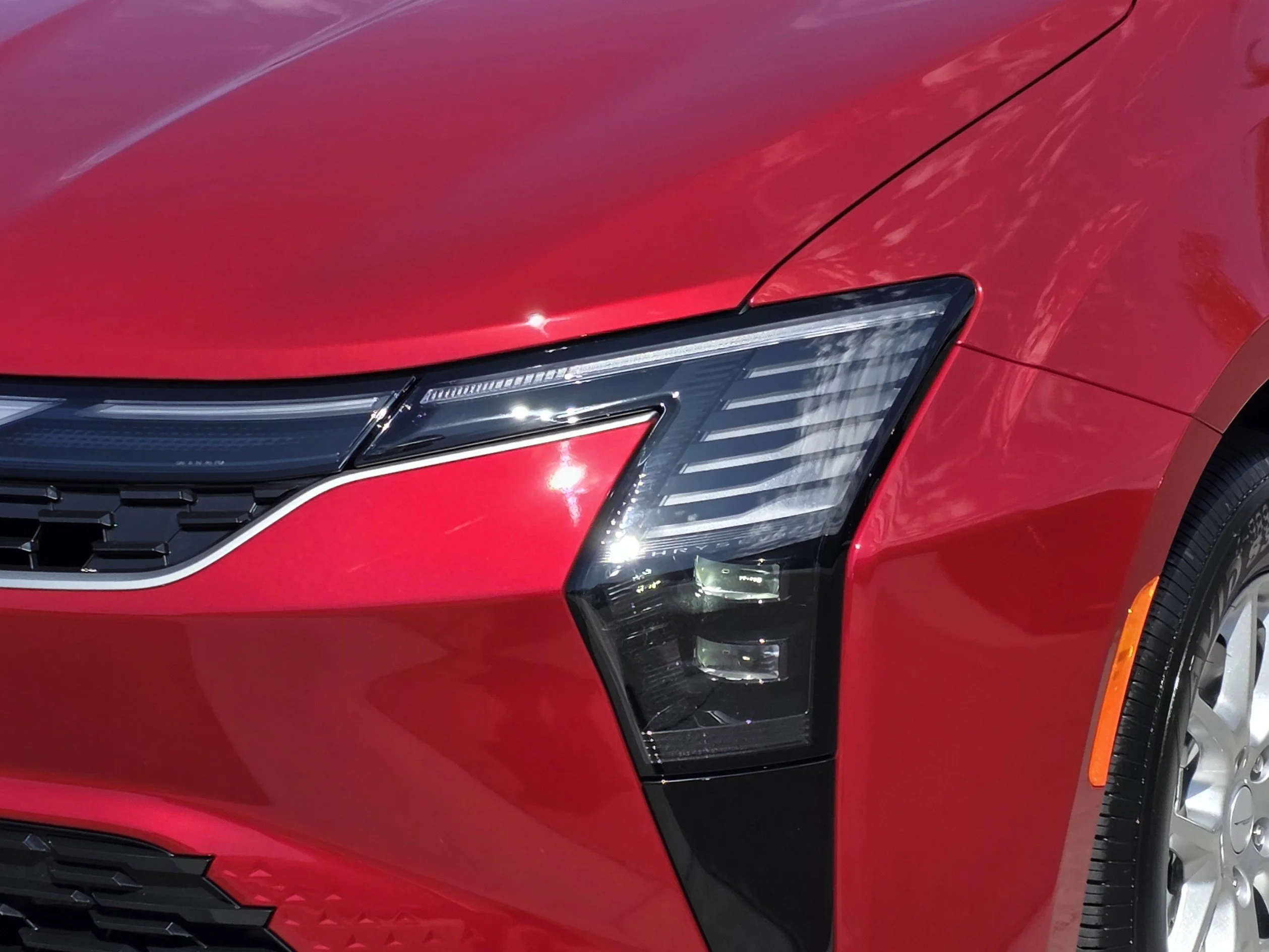 New 2027 Red Hot Pearlcoat Chrysler Select image 8