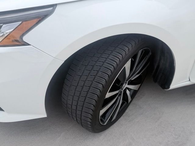 2019 Nissan Altima SR - Photo 34