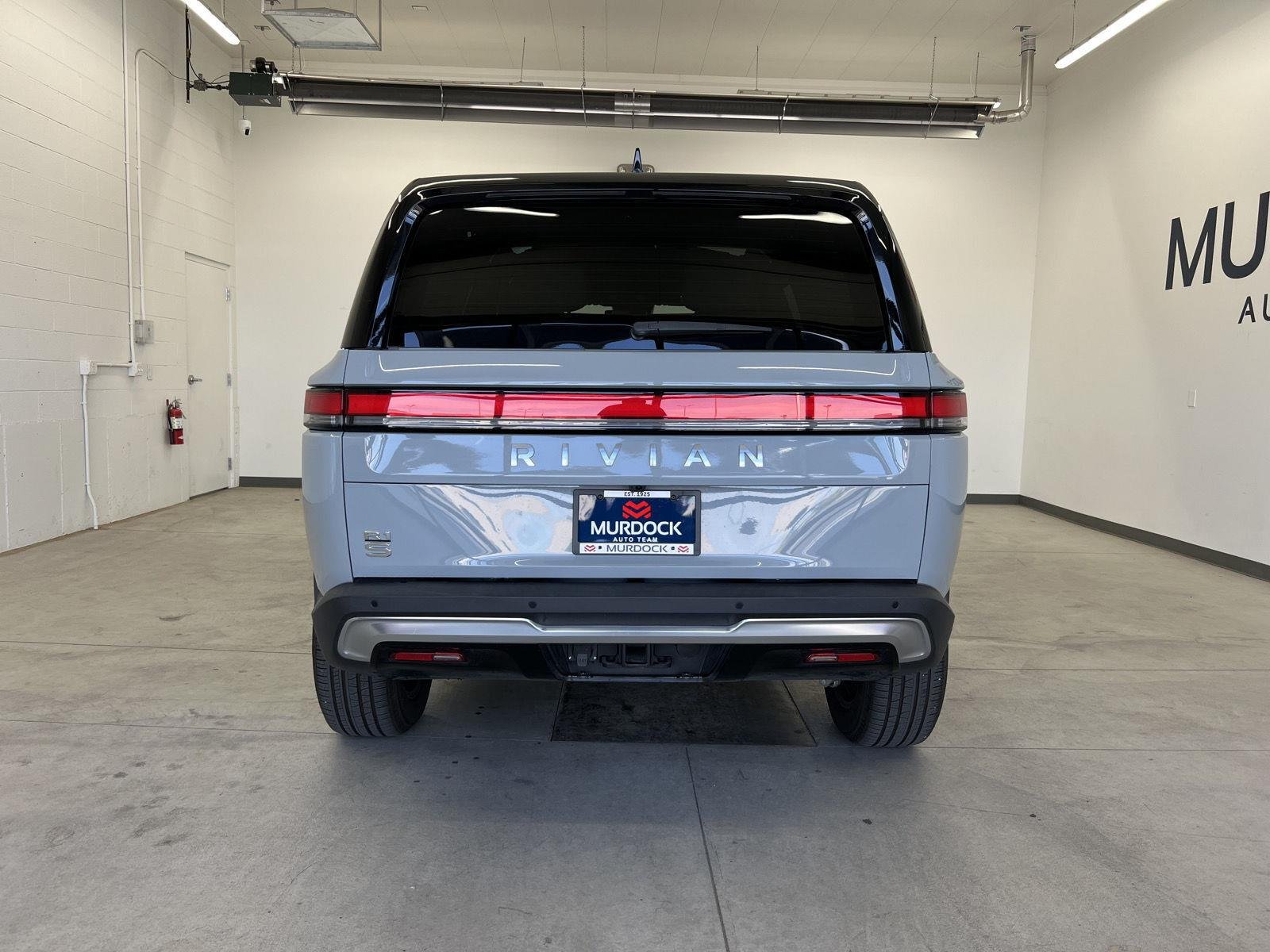 Used 2024 Limestone Rivian Adventure image 3