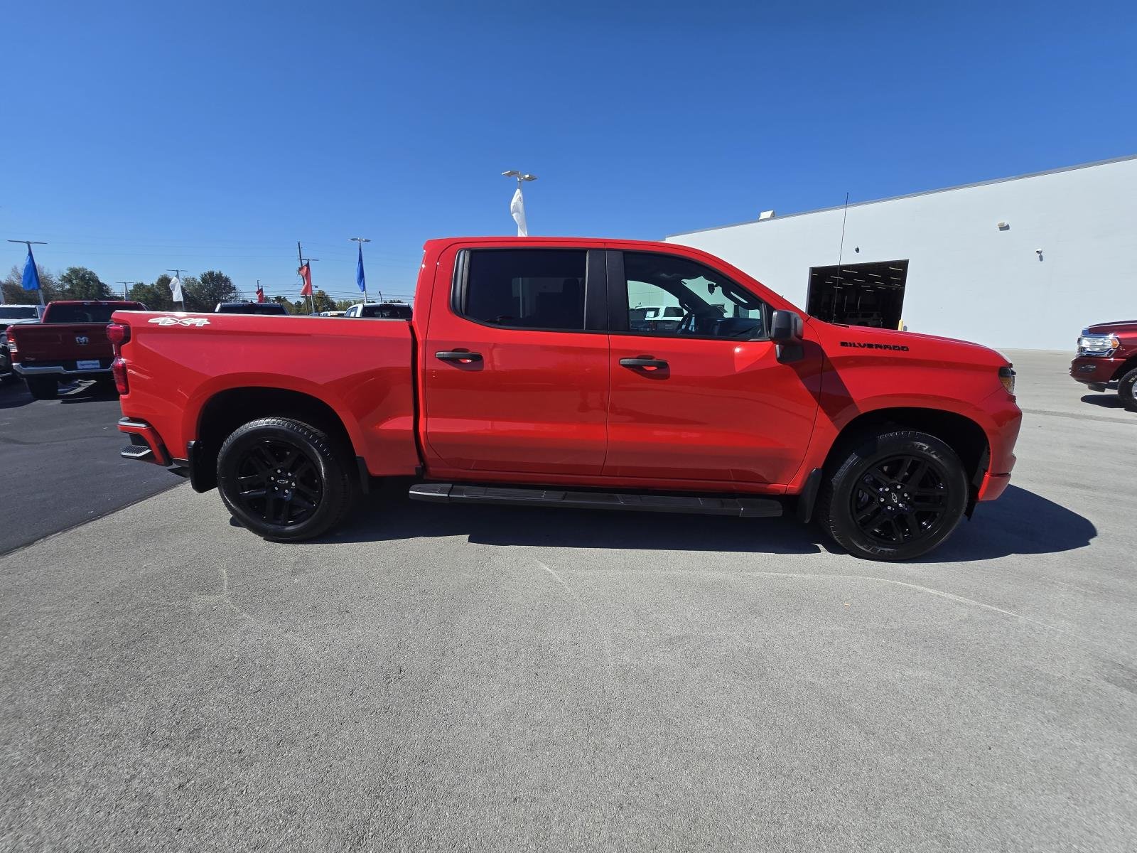 2024 Chevrolet Silverado 1500 Custom - Photo 8
