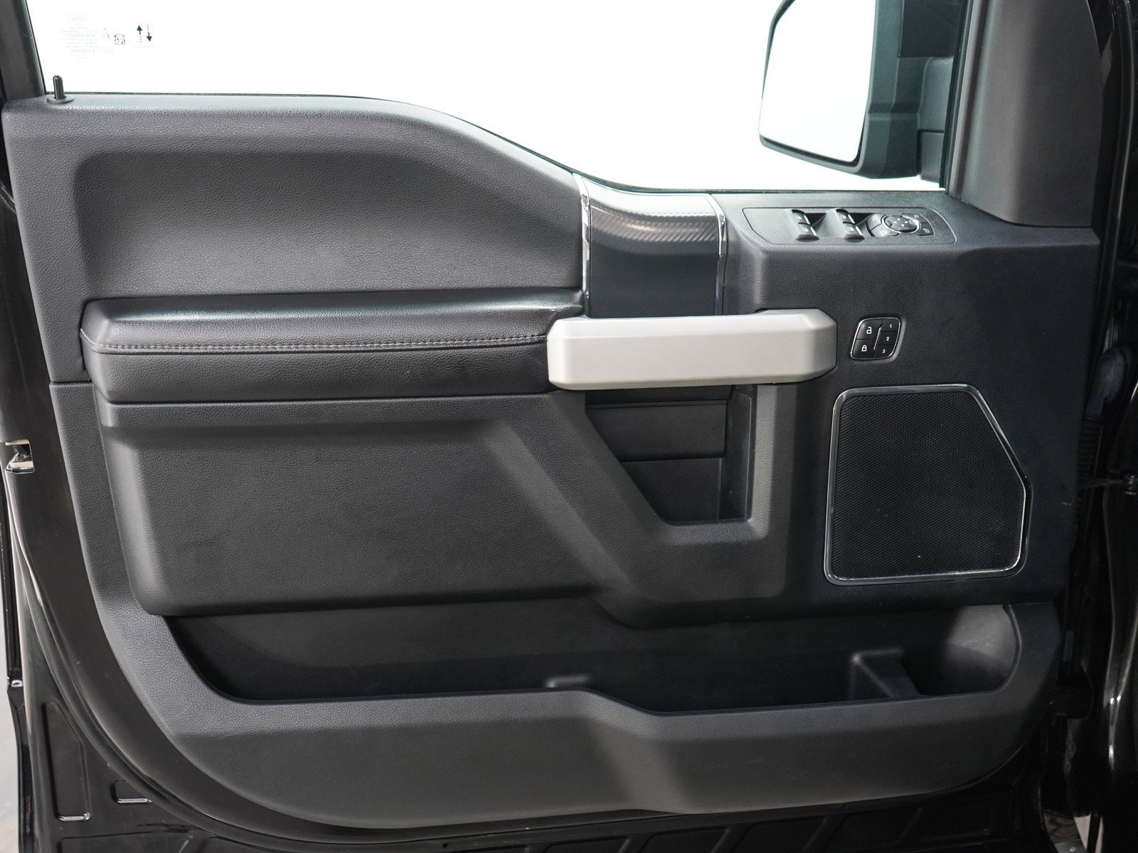 Used 2020 Black Ford XL image 22