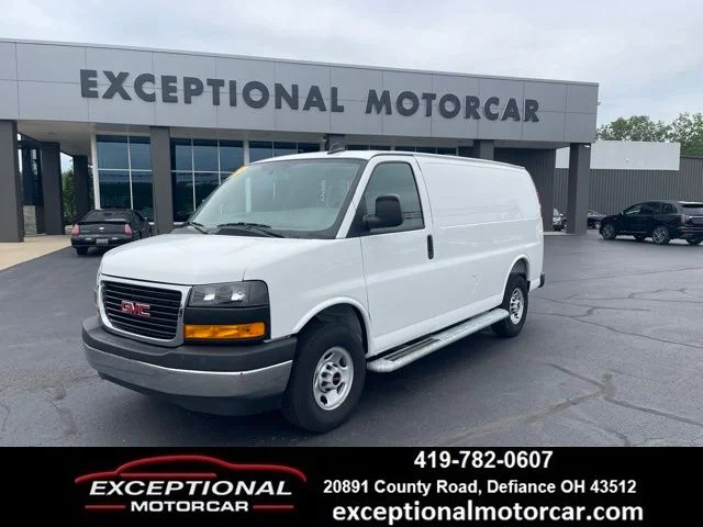 2025 GMC Savana 2500's photo