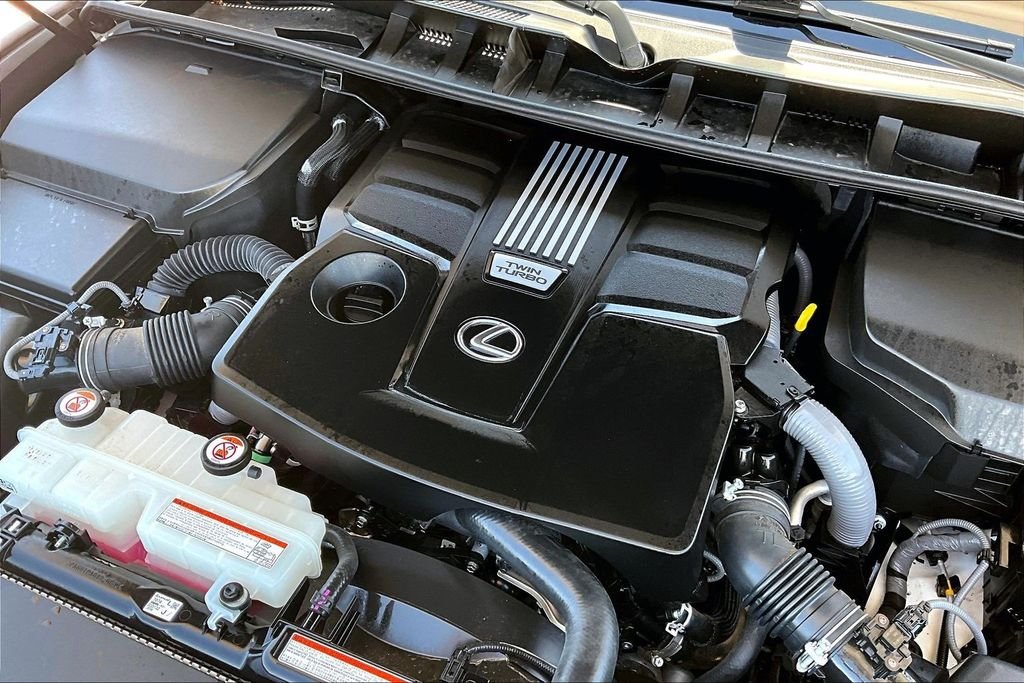 Used 2024 White Lexus 600 Luxury image 32