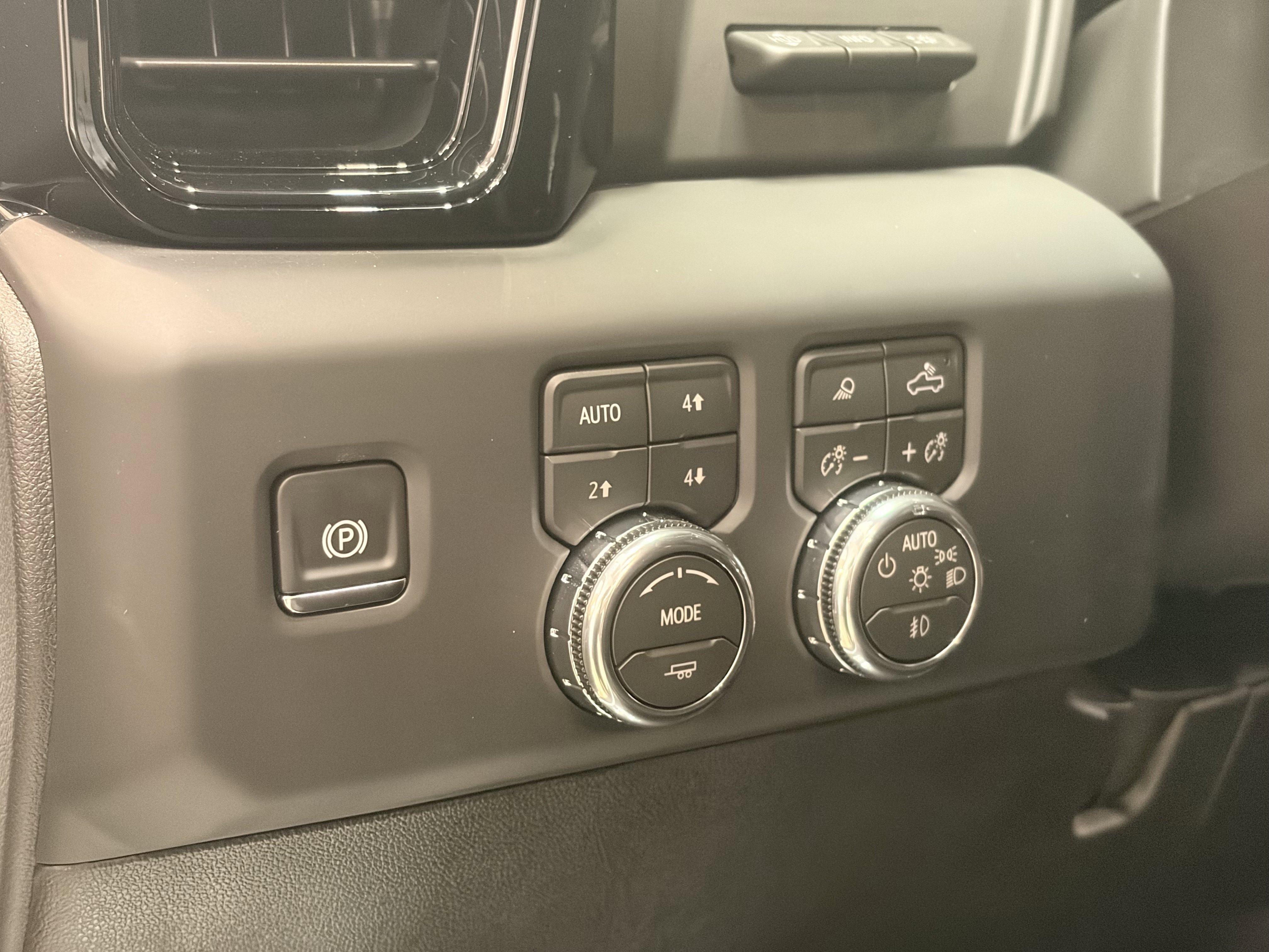2026 GMC Sierra 2500HD AT4 - Photo 30