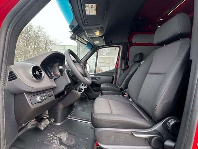 New 2026 Jupiter Red Mercedes-Benz Cargo 144 WB image 42
