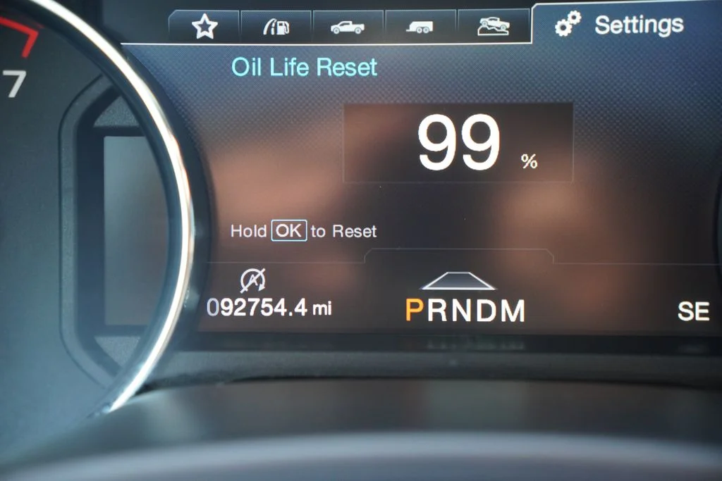 Certified Used 2020 Oxford White Ford Lariat image 39