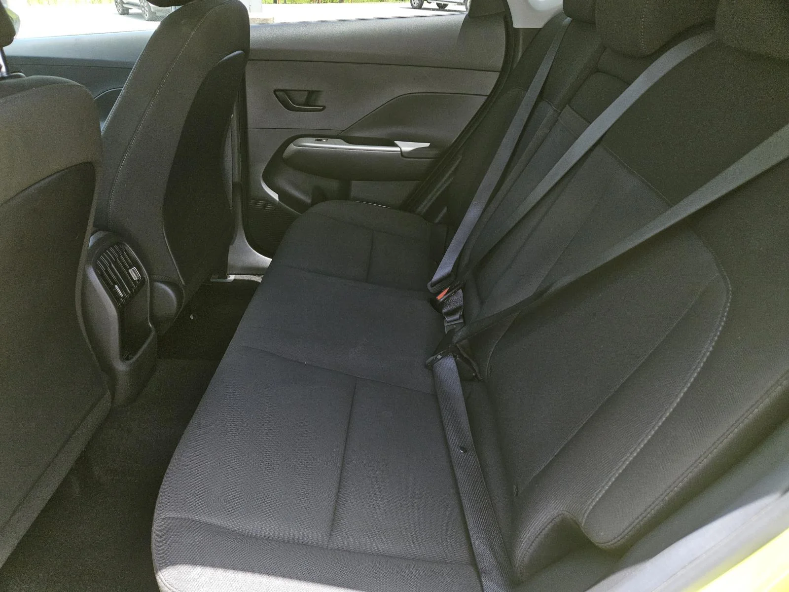 Used 2024 Neoteric Yellow Hyundai SEL FWD image 27