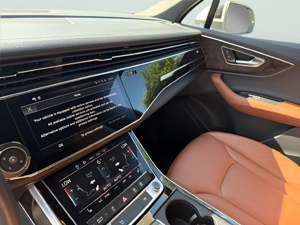 Used 2023  Audi 55 Premium image 21