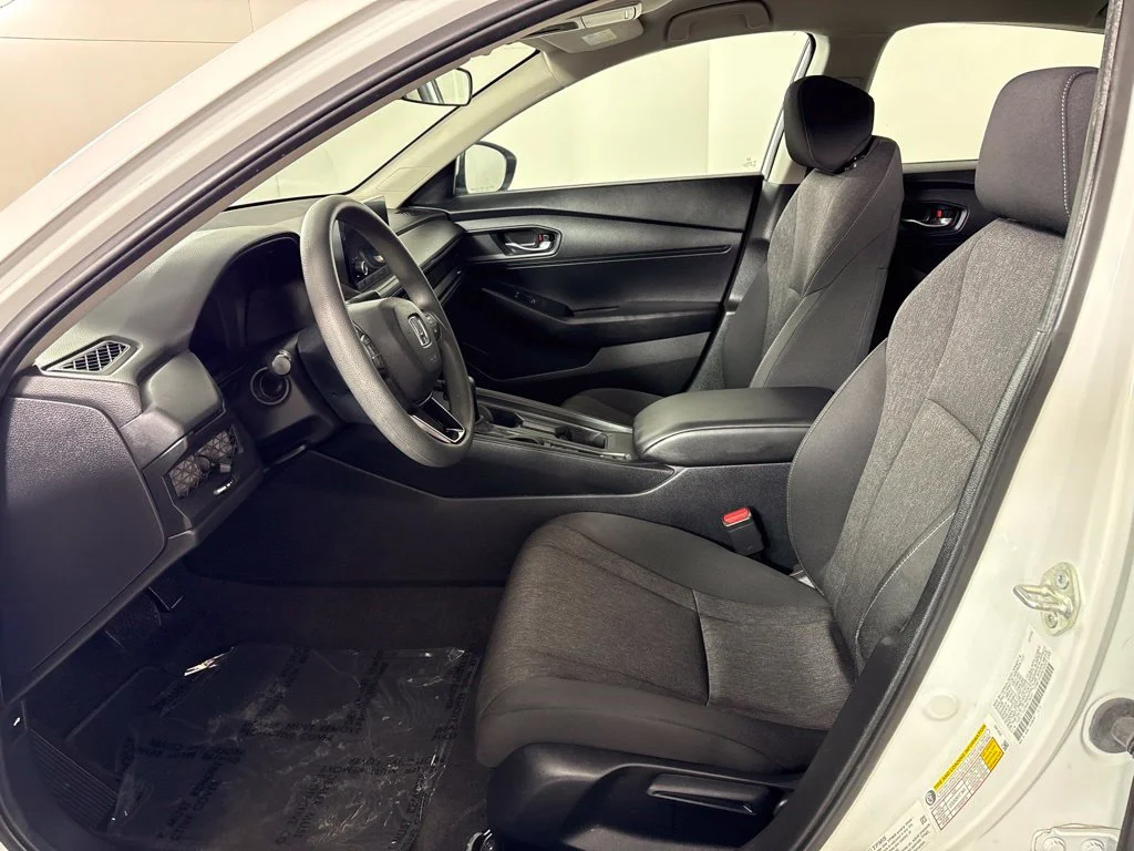 Used 2024 White Honda LX image 27
