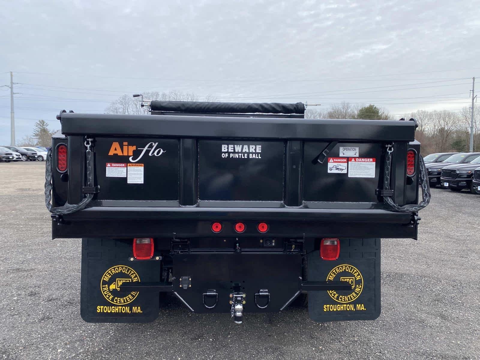 2026 RAM 3500 Chassis Tradesman - Photo 6