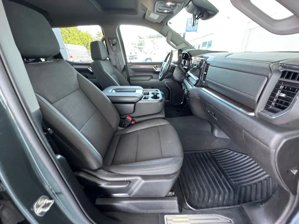 Used 2025 Gray Chevrolet LT image 16