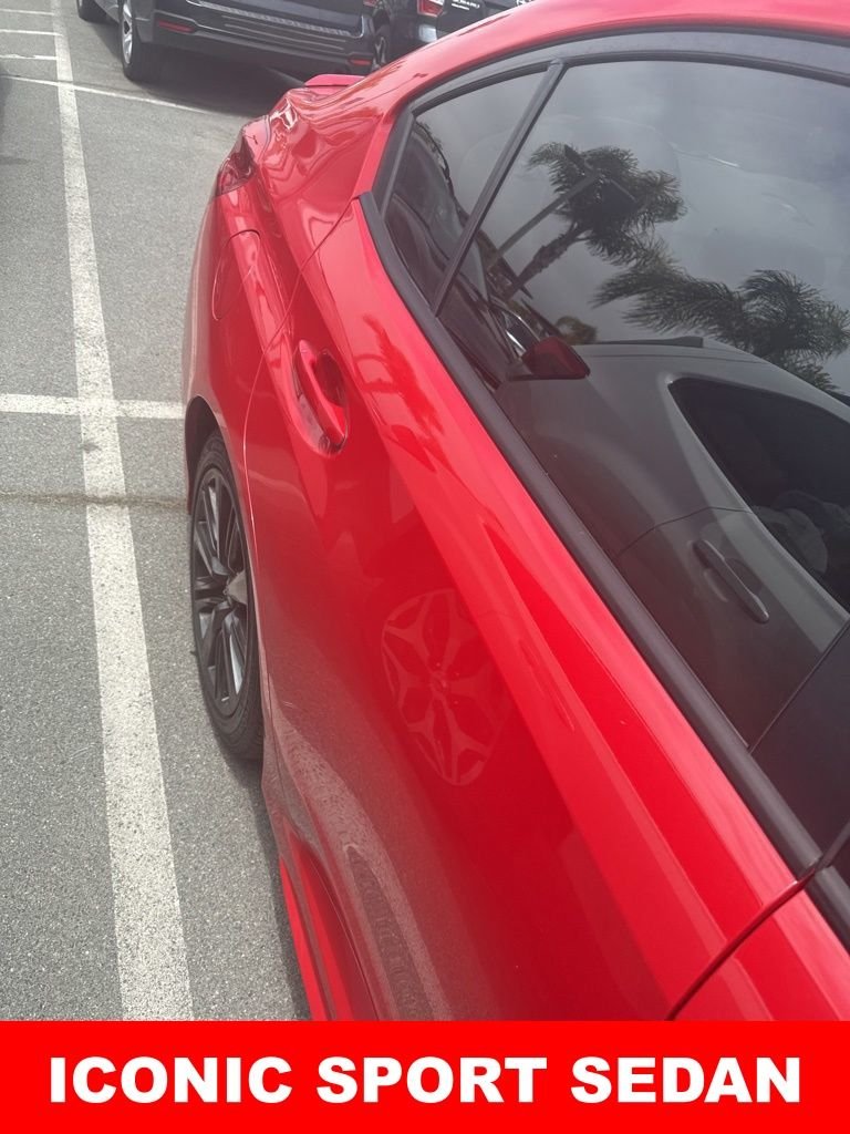 Used 2018 Red Subaru Base image 17