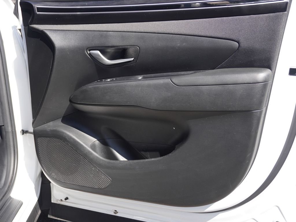 Used 2023 White Hyundai SEL image 22