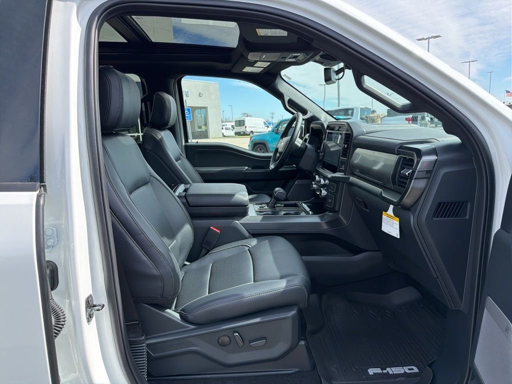 New 2026 Star White Metallic Tri-Coat Ford Lariat® image 20