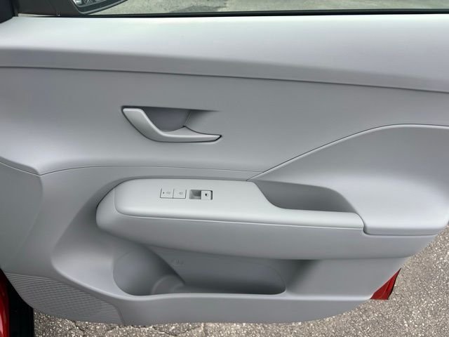 2026 Hyundai Kona SE - Photo 9