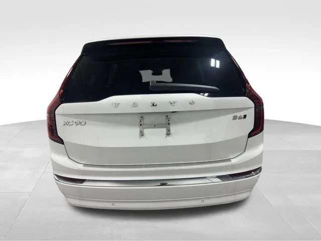 New 2026 Crystal White Volvo Plus image 7