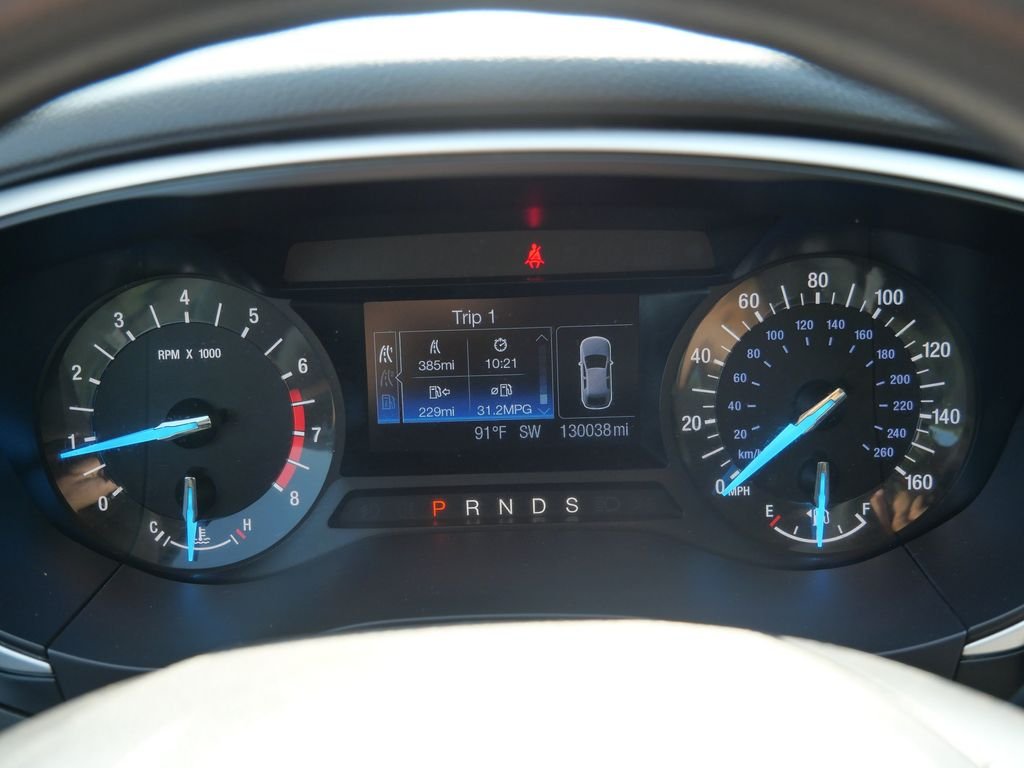 Used 2015 Red Ford SE image 22