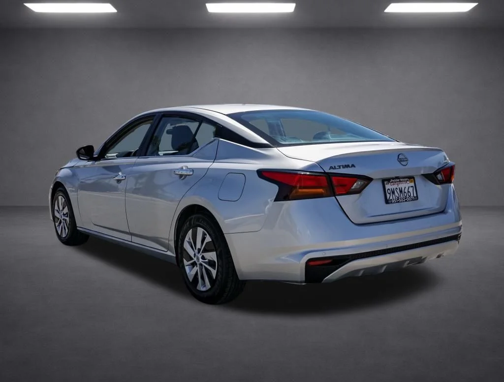 Used 2024 Silver Nissan 2.5 S image 5