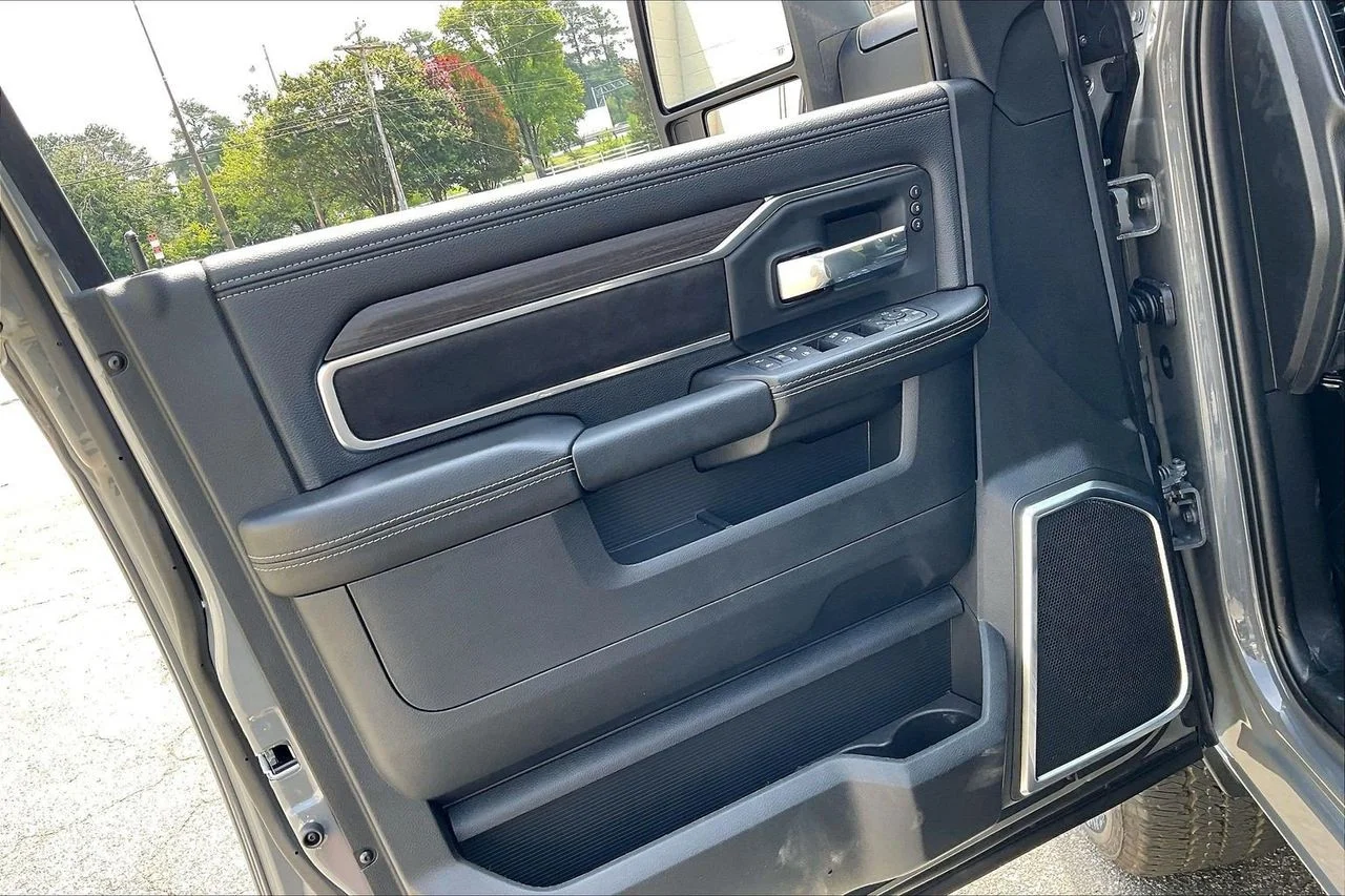 New 2027 Ceramic Gray Clear-Coat Exterior Paint RAM Laramie image 26