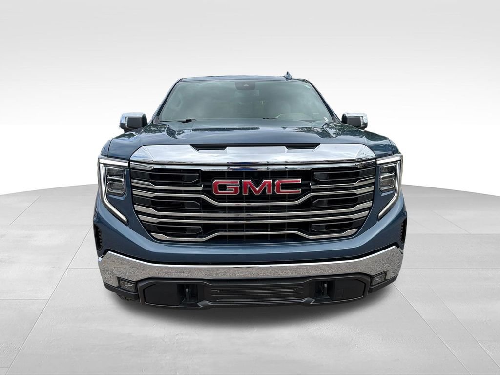 Used 2024 Blue GMC SLT image 8