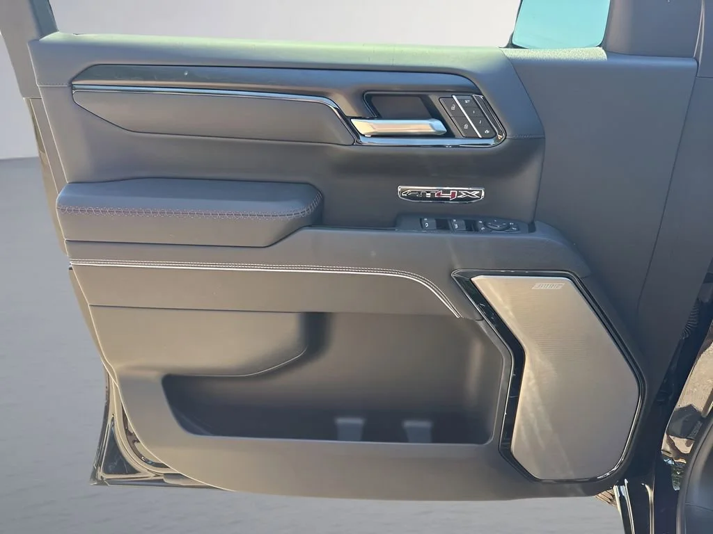 Used 2026 Onyx Black GMC AT4X image 7