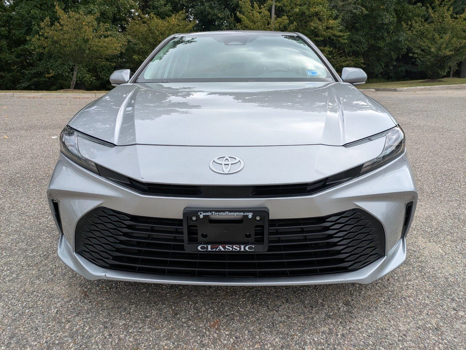 Certified Used 2025  Toyota LE image 9