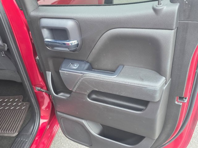 Used 2018 CAJUN RED TINTCOAT Chevrolet LT image 24