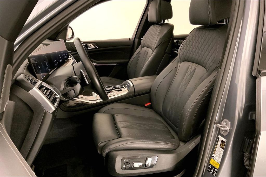 Certified Used 2024 Skyscraper Grey Metallic BMW  image 13