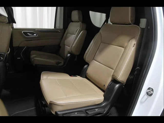 2024 Chevrolet Suburban Premier - Photo 20