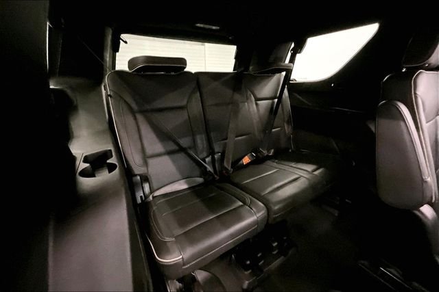 Used 2023 Black Chevrolet Premier image 33
