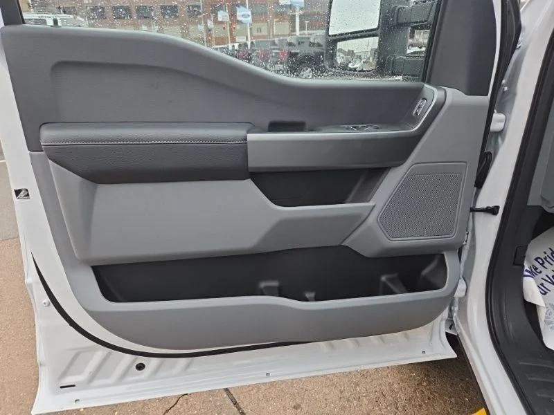 New 2026 Oxford White Ford F-350® XLT image 17