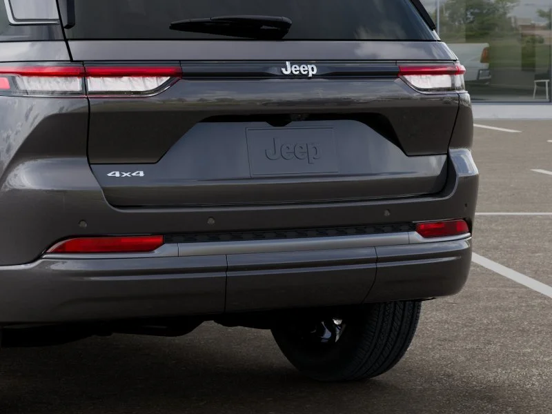 New 2026 Baltic Gray Metallic Clear-Coat Exterior Paint Jeep Limited Reserve image 13