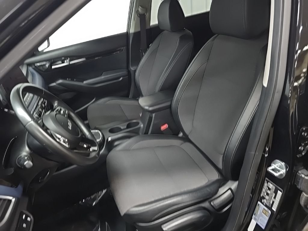 Used 2023 Cherry Black Kia S image 31