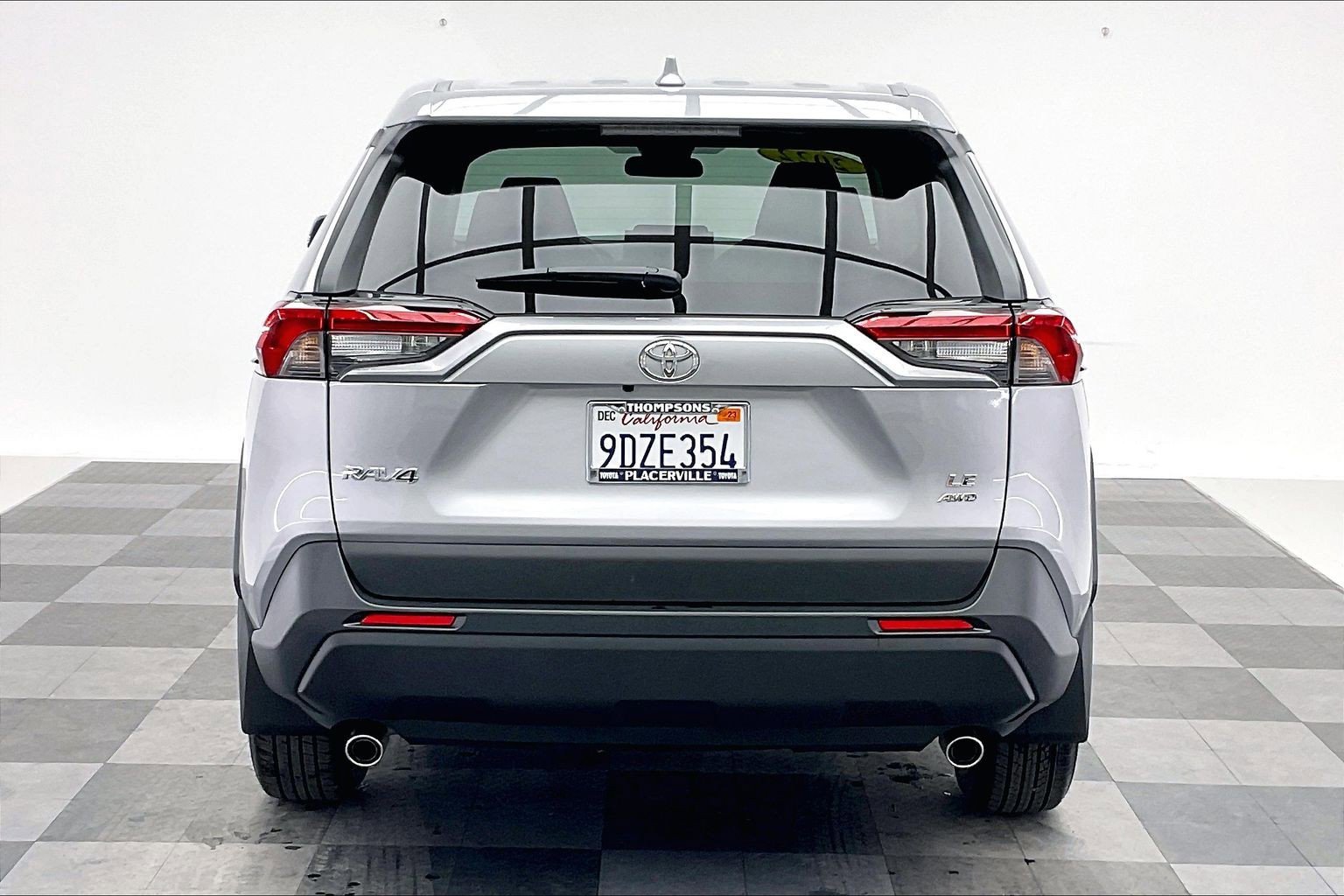 Used 2022 Silver Sky Metallic Toyota LE image 3