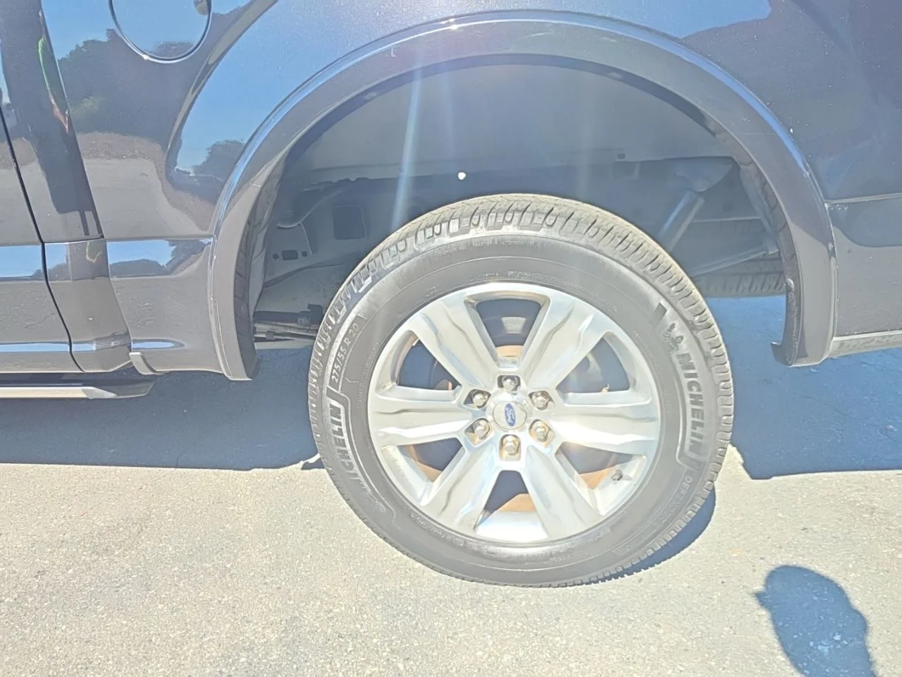 Used 2015 Black Ford Platinum image 12