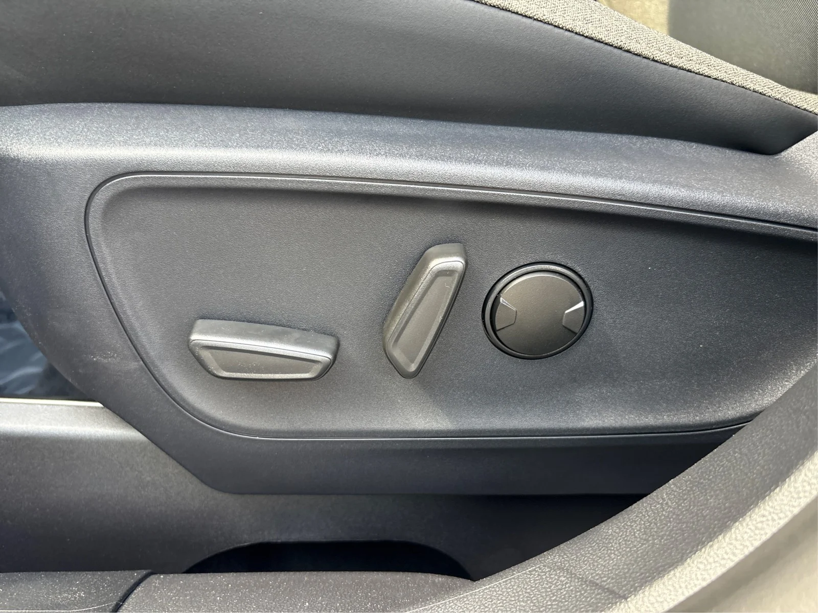 New 2025 Shadow Black Ford Big Bend® image 18