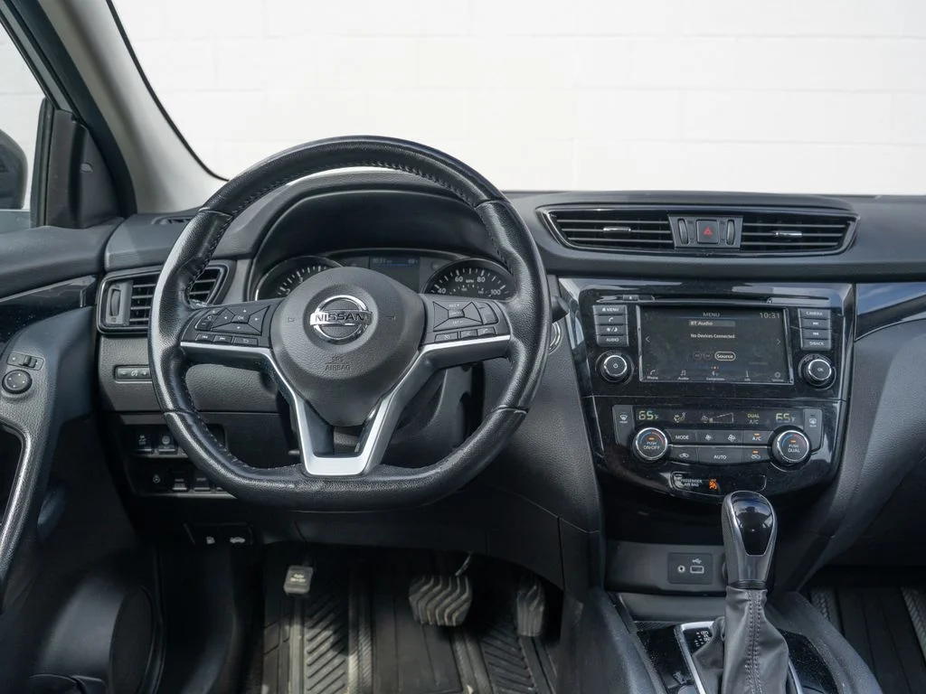Used 2020 Silver Nissan SV image 22