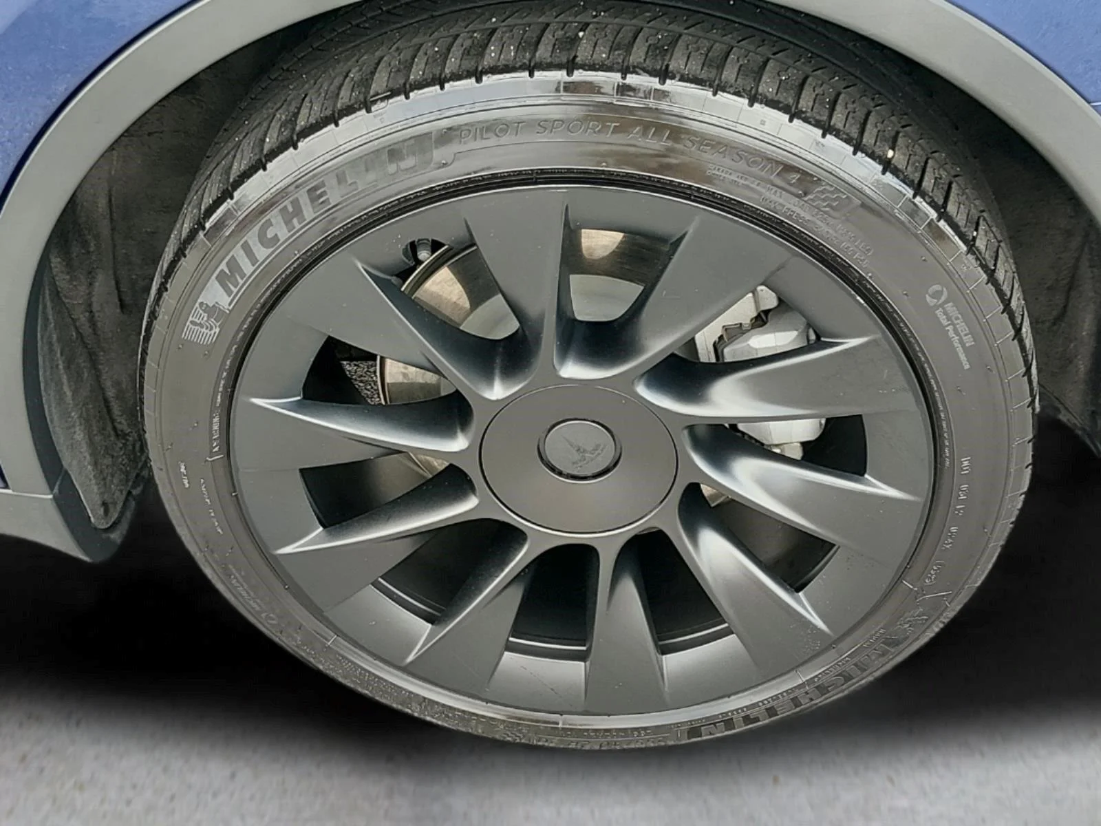 Used 2021  Tesla Long Range image 12