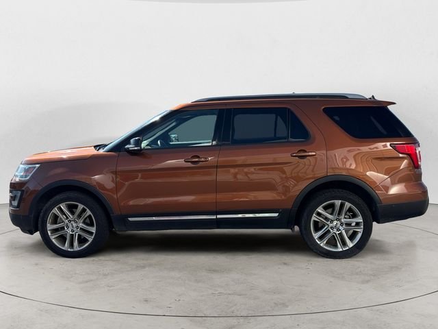 Used 2017  Ford XLT image 8
