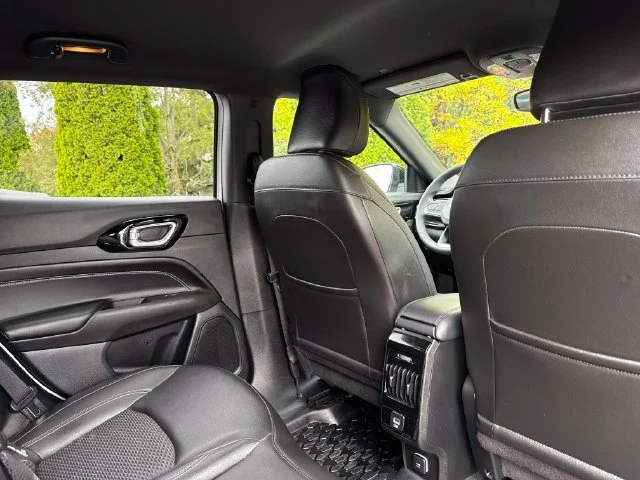 Used 2023 Bright White Clearcoat Jeep Latitude image 21