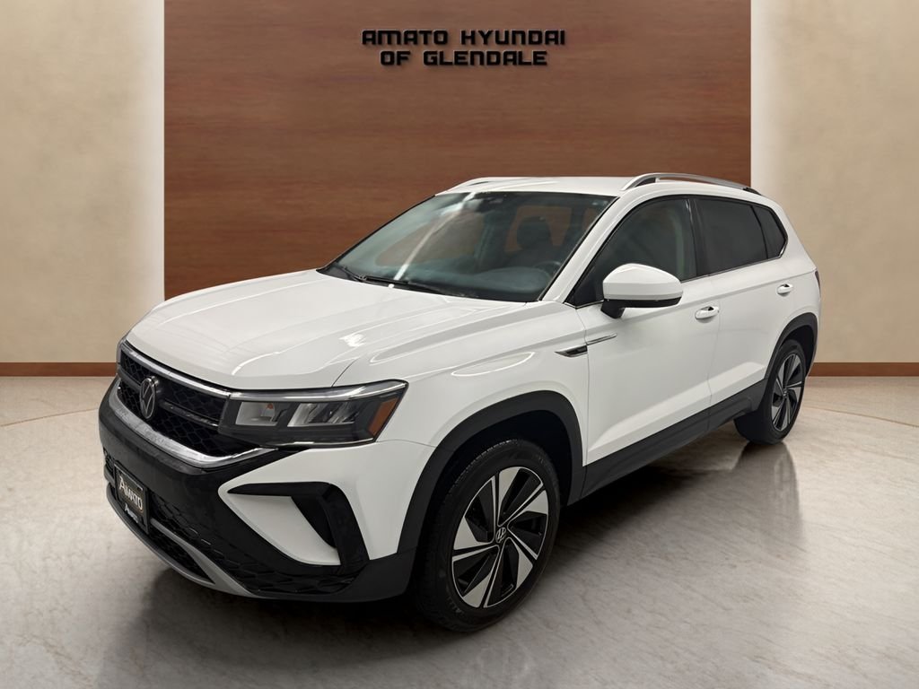 Used 2023 Volkswagen Taos SE with VIN 3VVUX7B27PM354336 for sale in Glendale, WI